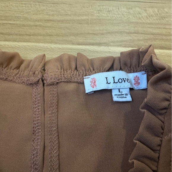 Love Ruffled Brown Top - Picture 3 of 3